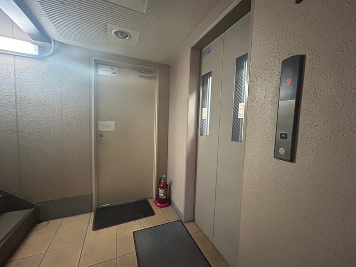 カナスカイビルの物件外観写真