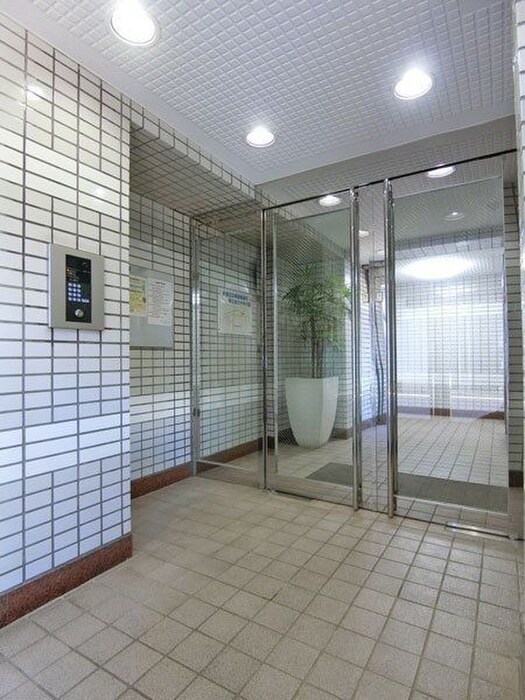 グリーン大山西館の物件外観写真