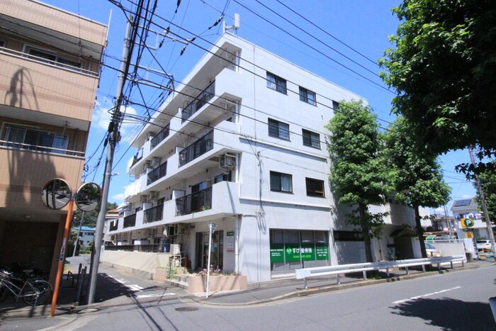 ユーコート稲田堤の物件外観写真