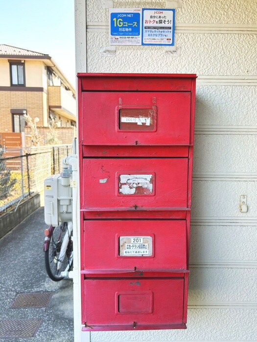 カサフロ－レス（０１・０２）の物件外観写真