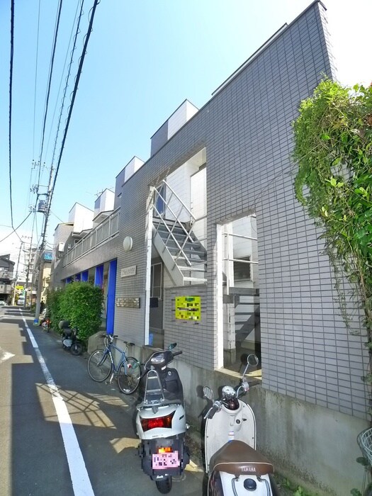 フラットセキグチの物件外観写真