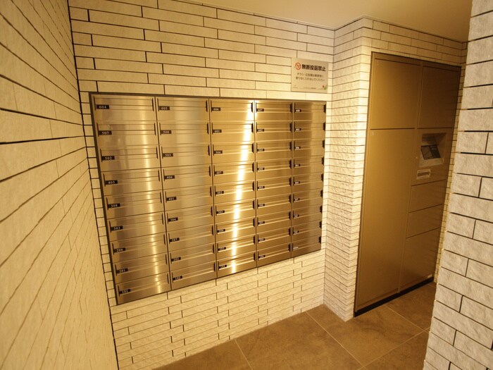 フレンシアノイエ成増の物件外観写真