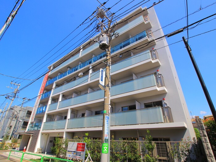 フレンシアノイエ成増の物件外観写真