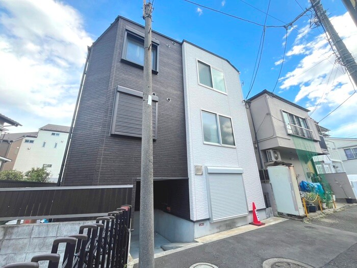 グランメゾン代田橋の物件外観写真