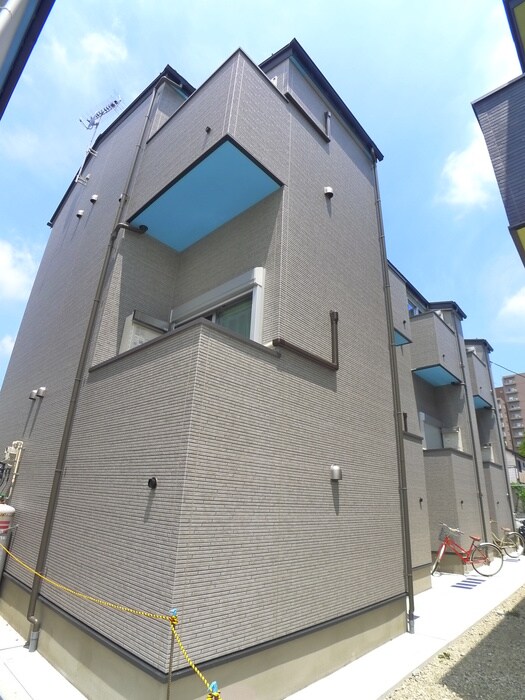 パーリッシィ稲毛の物件外観写真