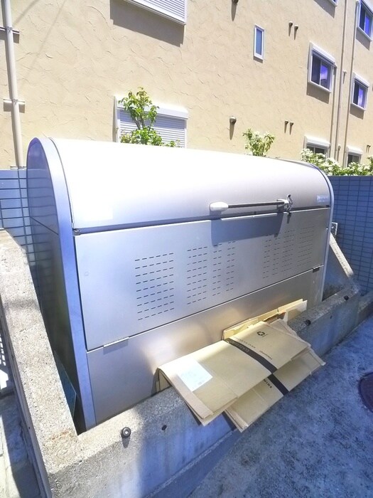 レジデンス宝の物件外観写真