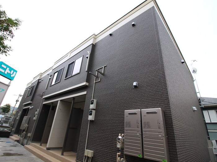 アイルトンハウスの物件外観写真