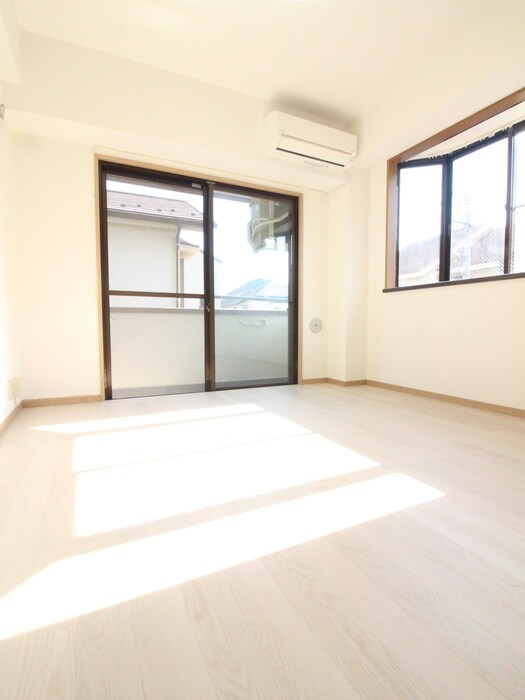 コンフォーレ奥沢の物件内観写真