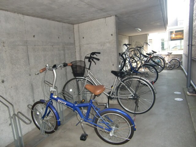 エトワールひばりヶ丘Ａ棟の物件外観写真