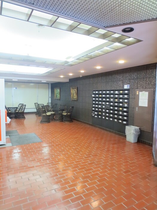 麻布エンパイアマンションの物件外観写真