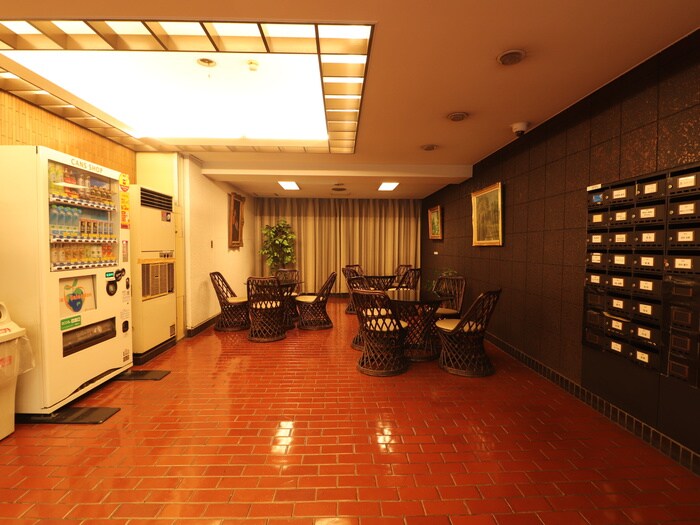 麻布エンパイアマンションの物件外観写真