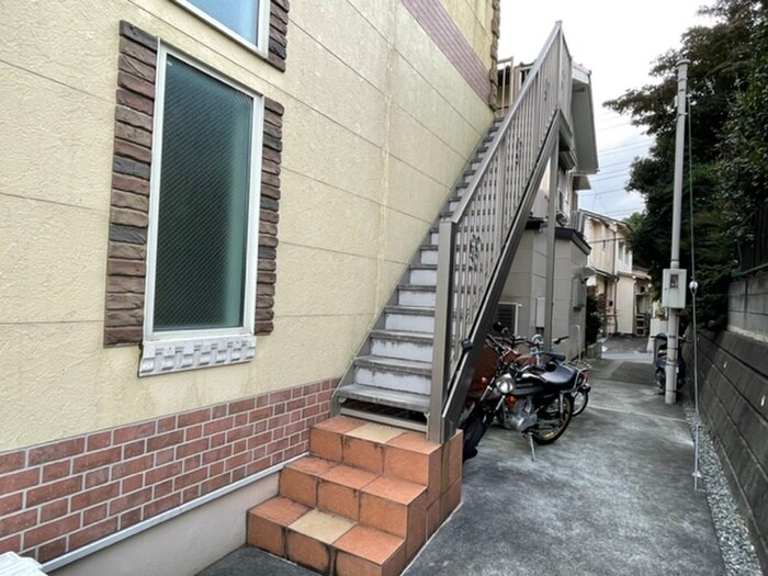 ユナイト宮前平ウィンザーの物件外観写真