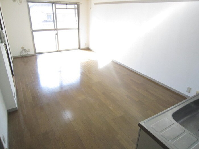 ロイヤルハイツの物件内観写真