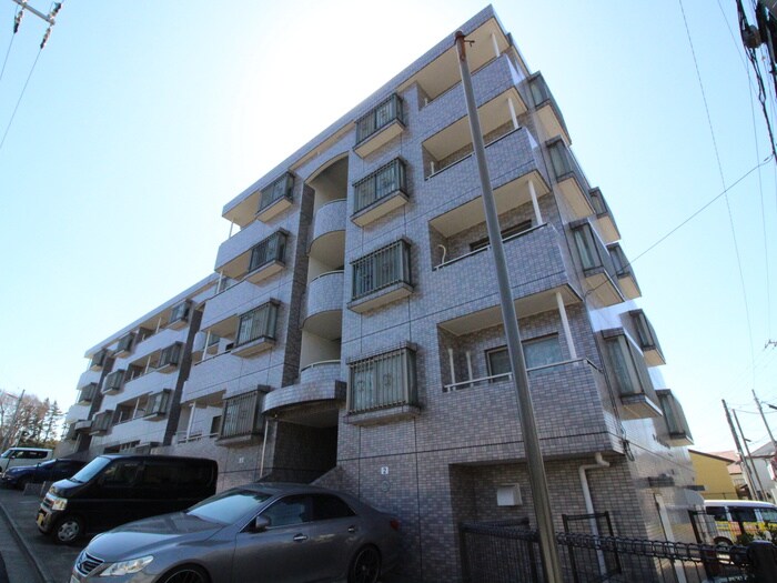 ロイヤルハイツの物件外観写真