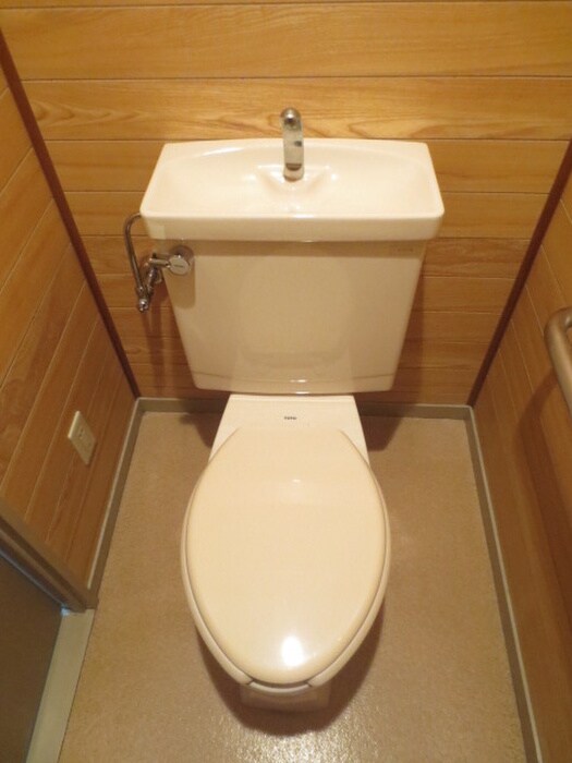 ロイヤルハイツの物件内観写真