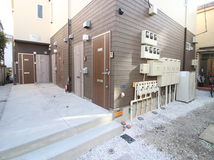 プラージュ王子神谷の物件外観写真