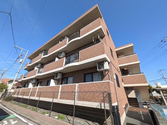 コアロードの物件外観写真