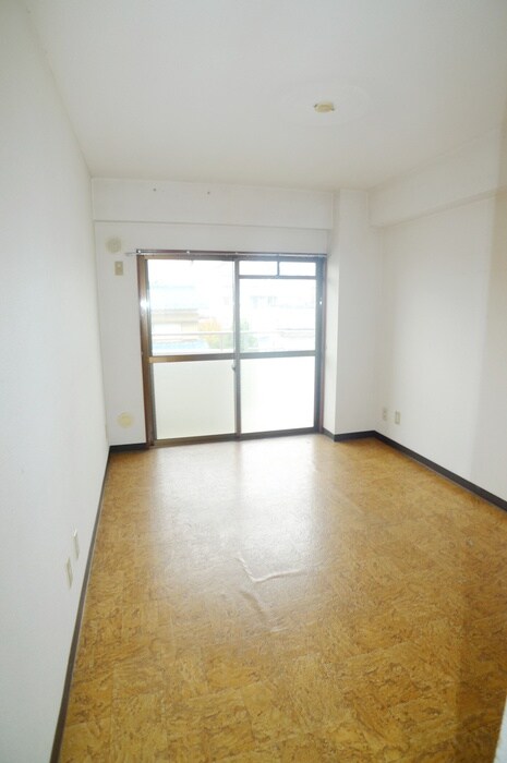 ビアンカ狭山Aの物件内観写真