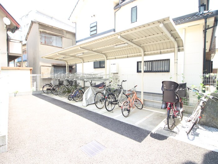 ＣＯＮＴＲＡＩＬの物件外観写真