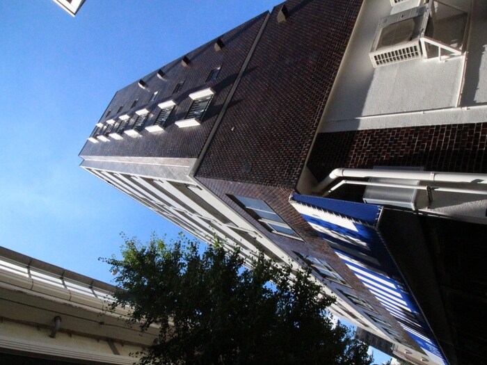 マツダマンションの物件外観写真