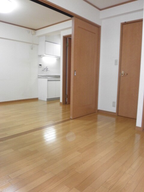 マツダマンションの物件内観写真