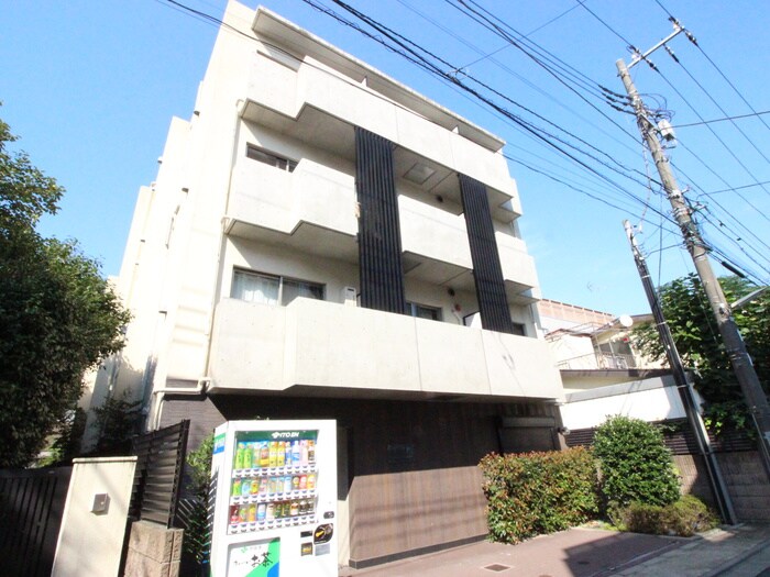 ＣＬＡＰ市谷柳町の物件外観写真