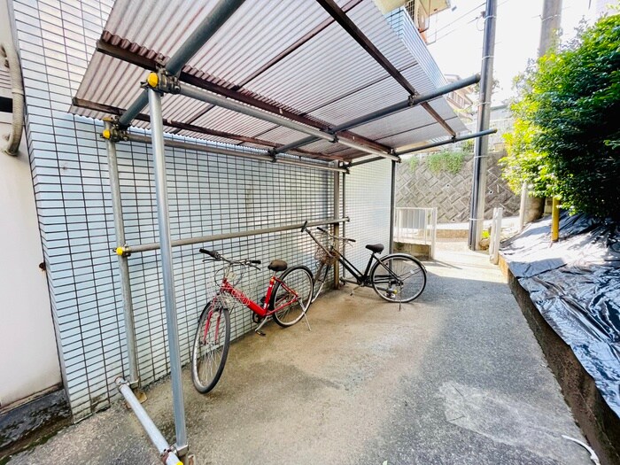 エコ－バレ－関口の物件外観写真