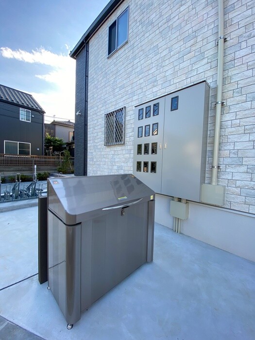 シャン　ド　フルールの物件外観写真