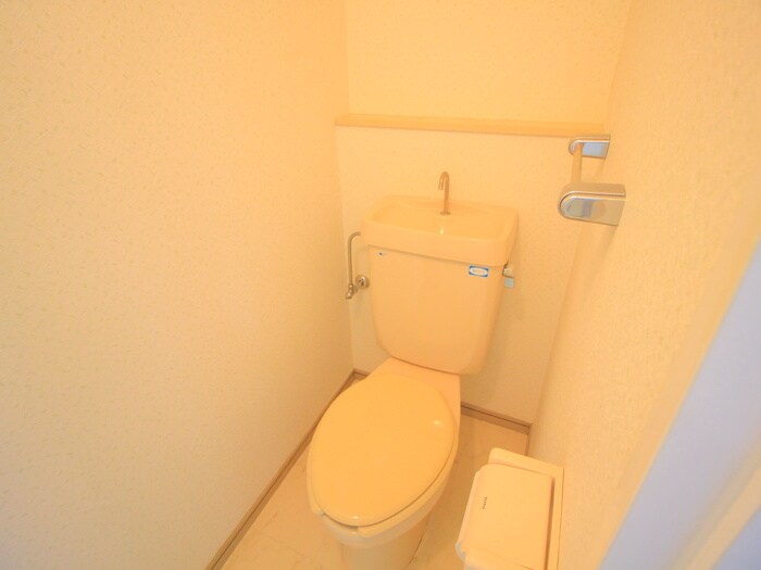 三高・サンロイヤルの物件内観写真