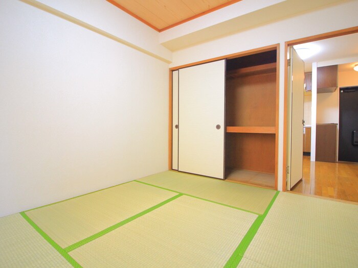 三高・サンロイヤルの物件内観写真