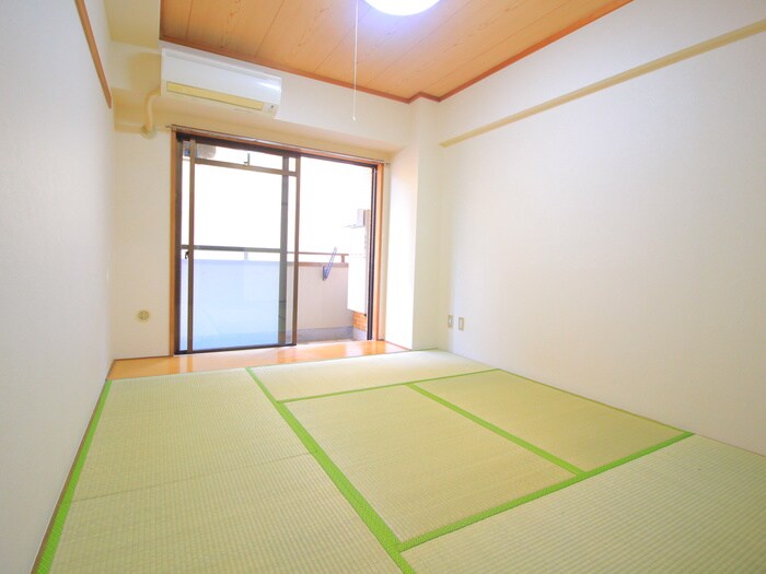 三高・サンロイヤルの物件内観写真