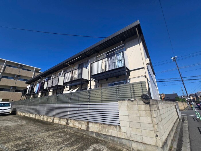 伸和マンションの物件外観写真