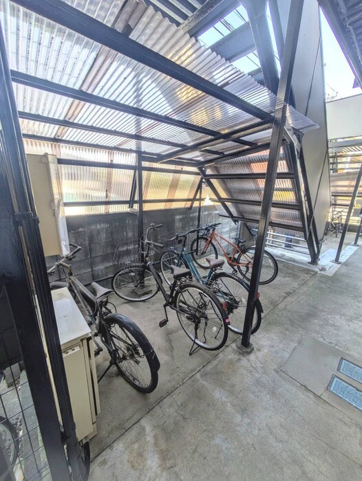 伸和マンションの物件外観写真