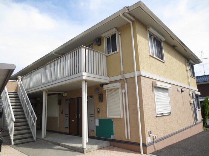 メイプルハイツの物件外観写真