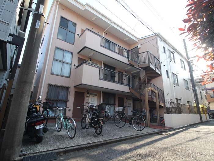 グランピエ多摩の物件外観写真