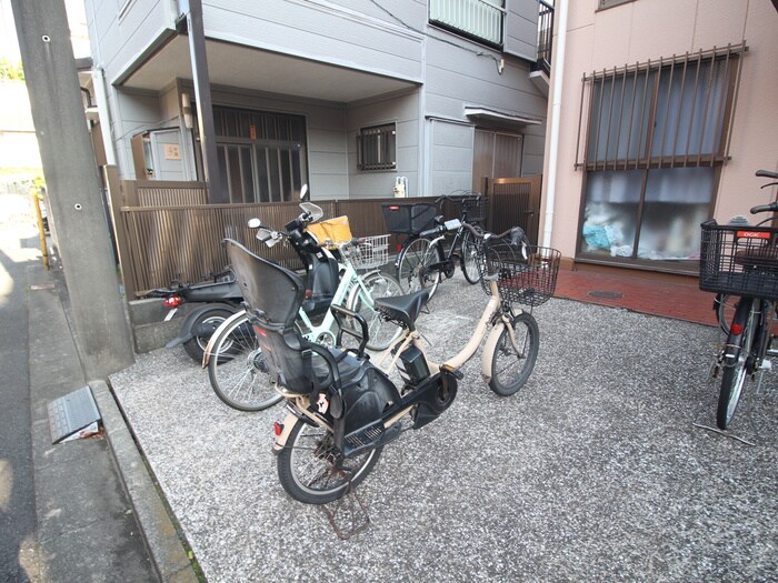 グランピエ多摩の物件外観写真