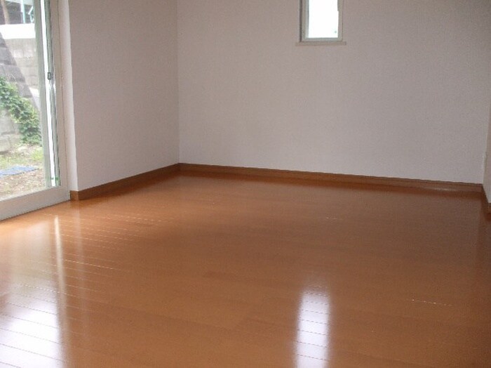 フローラルコ－トの物件内観写真