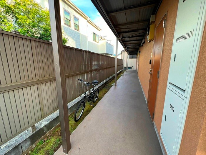 フローラルコ－トの物件外観写真