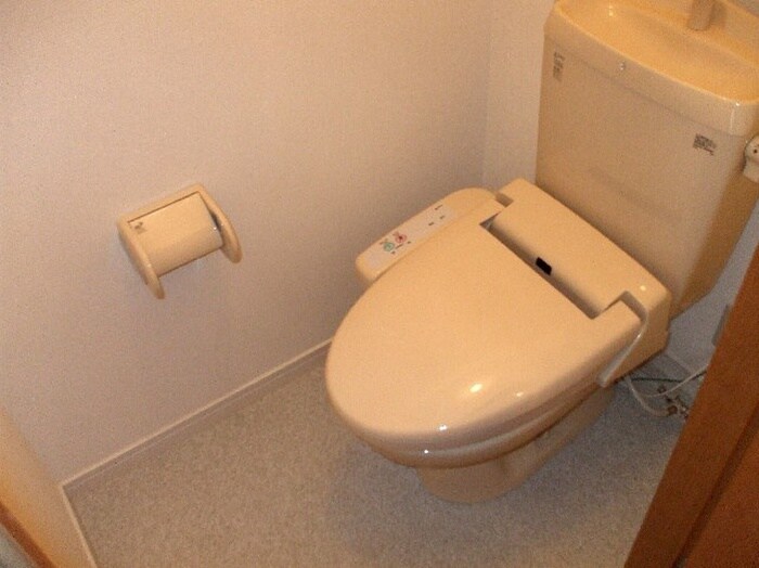 フローラルコ－トの物件内観写真