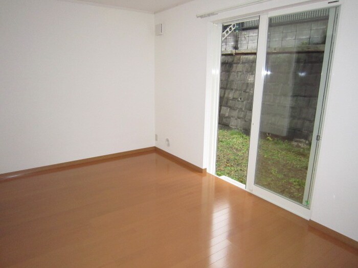 フローラルコ－トの物件内観写真