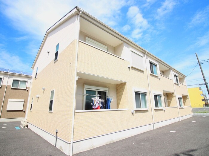 アムール　サンドエルⅢの物件外観写真