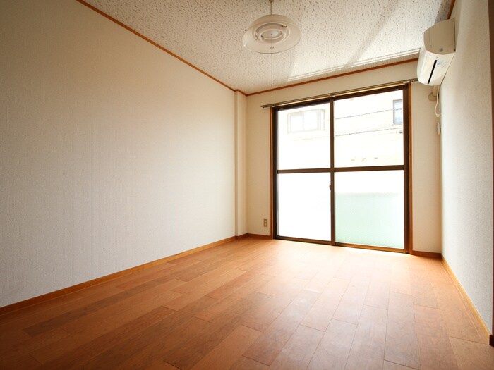 ロワ－ル調布の物件内観写真