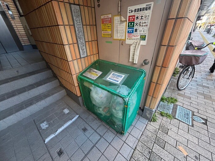 橋本龍生堂ビルの物件外観写真