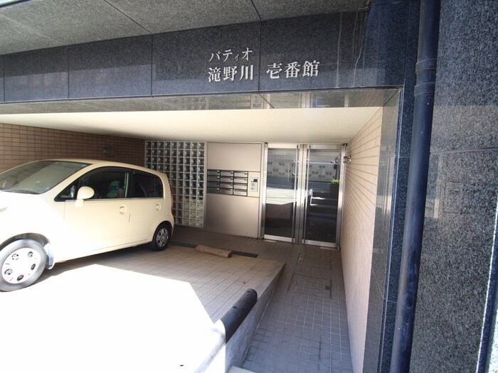 パティオ滝野川壱番館の物件外観写真