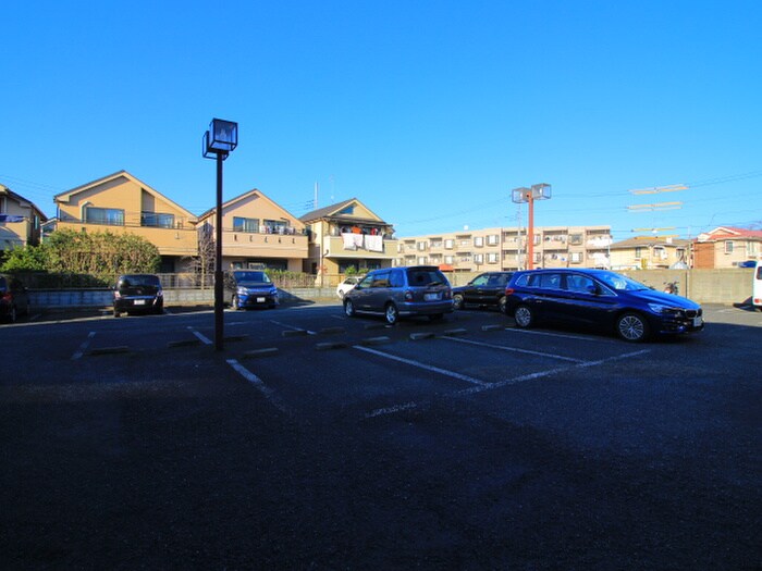 ア－バン・エリ－タスの物件外観写真