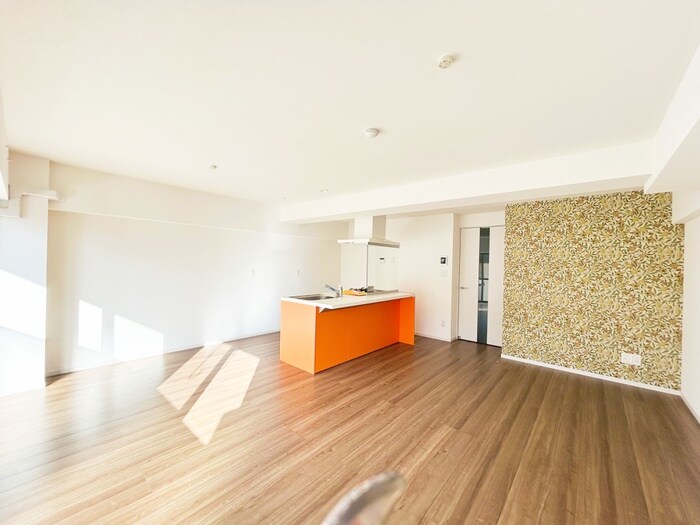 クイーンパレス浅伊の物件内観写真