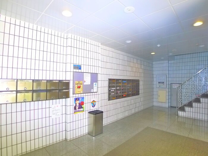 クイーンパレス浅伊の物件外観写真