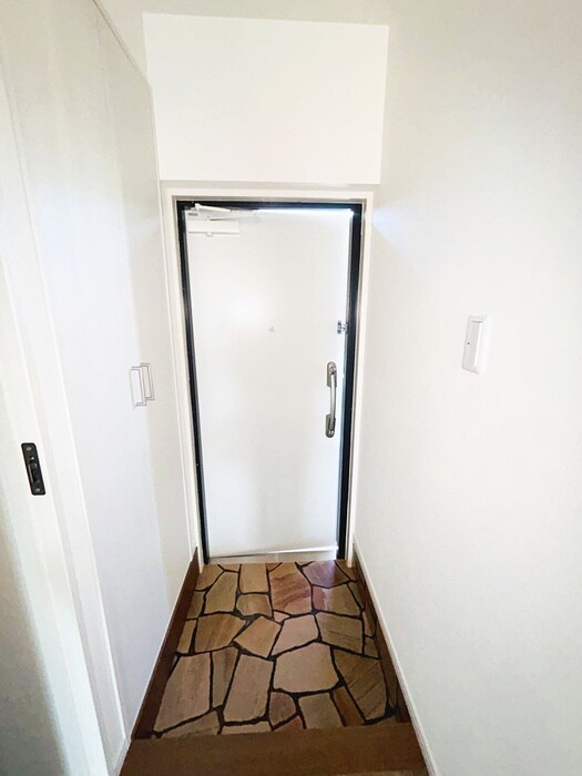 クイーンパレス浅伊の物件内観写真