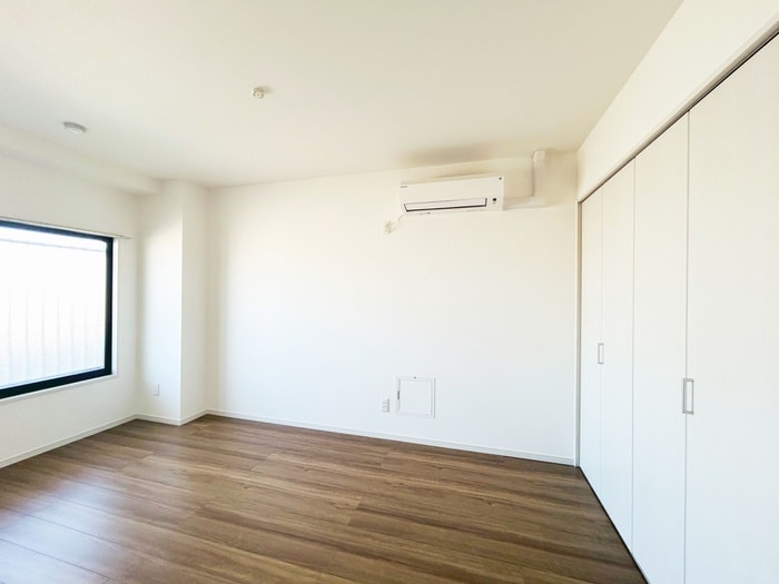 クイーンパレス浅伊の物件内観写真