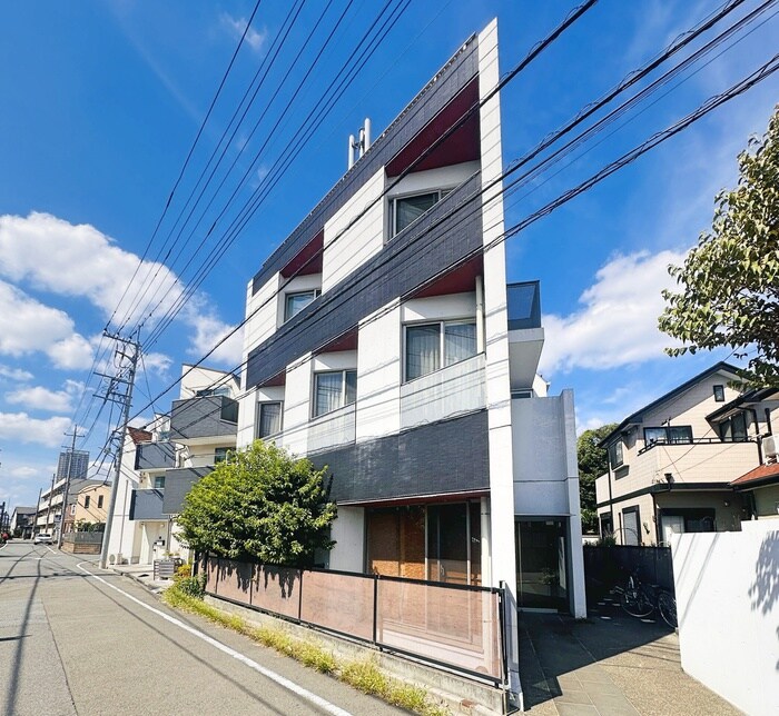 ＵＮＡ　ＴＥＲＺＡ　ＣＡＳＡの物件外観写真